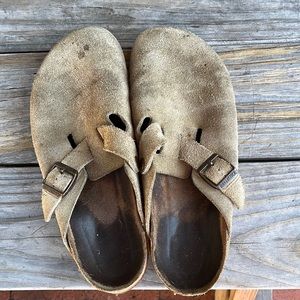Preworn 43 Birkenstock Taupe Boston Clog